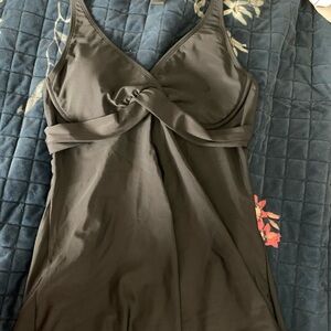 Athleta Black Twist Front Swimsuit Top